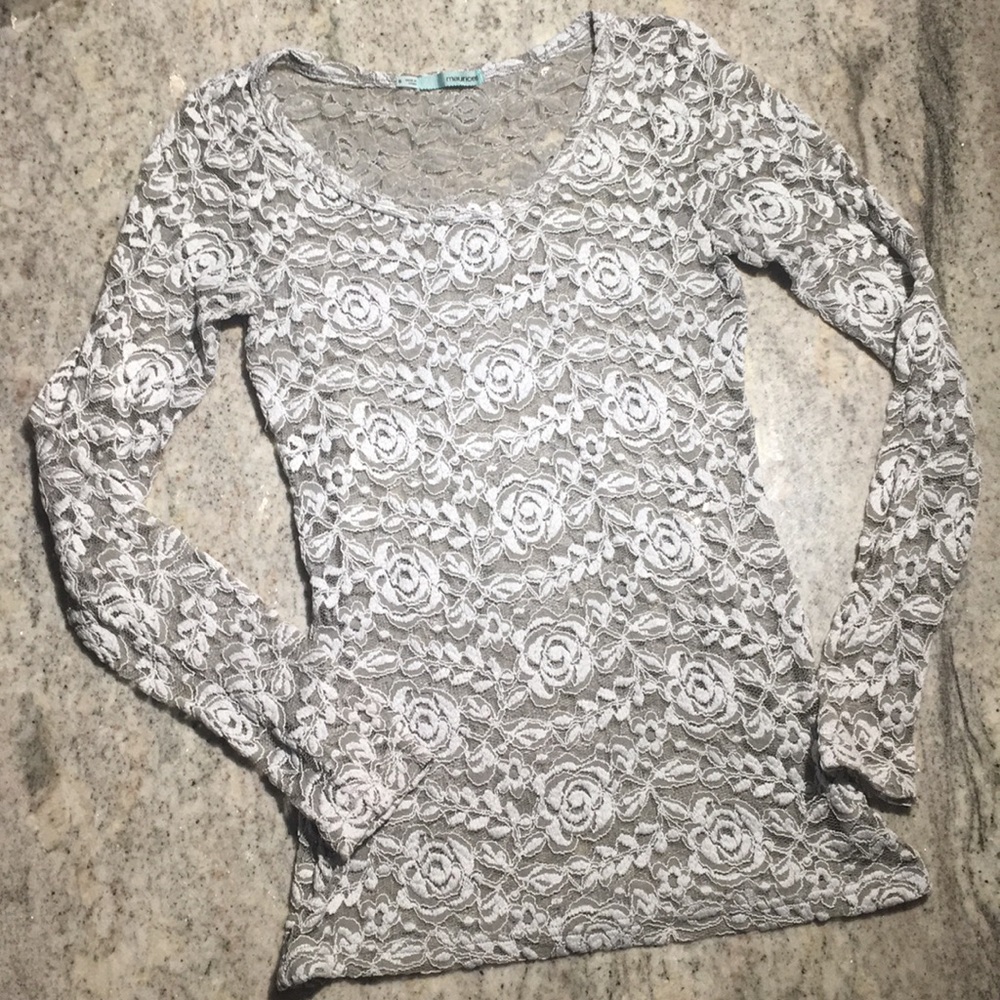 Maurice’s floral lace top